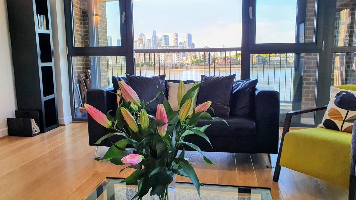 Island Gardens Apartment | Beautiful Riverside London apartment
