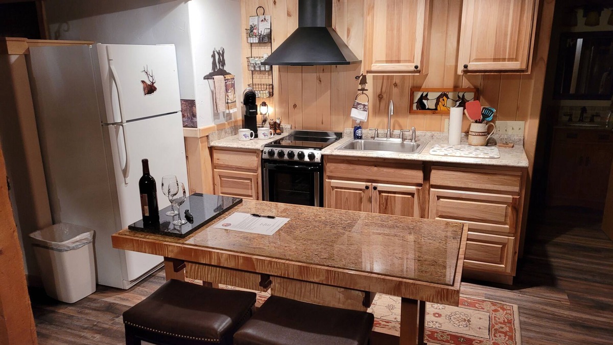 Lazear Apartment | Beautiful Rocky Mountain Apartment