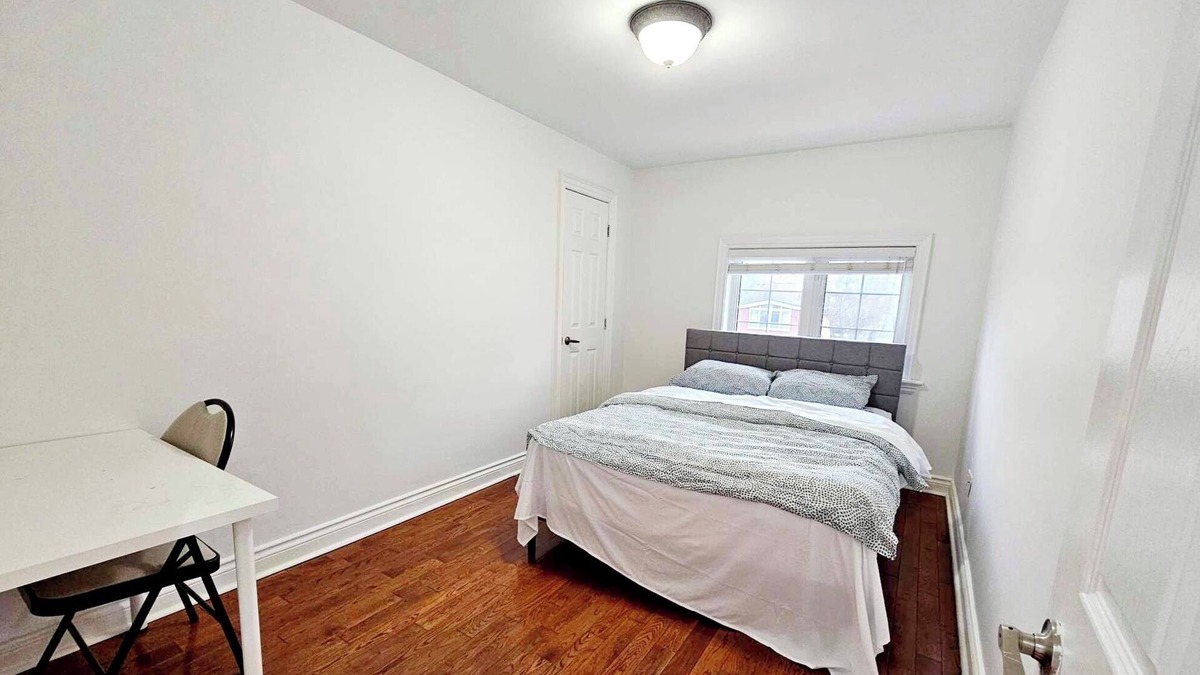 Willowdale House | Beautiful Room in central North York Centre next subway station and free parking