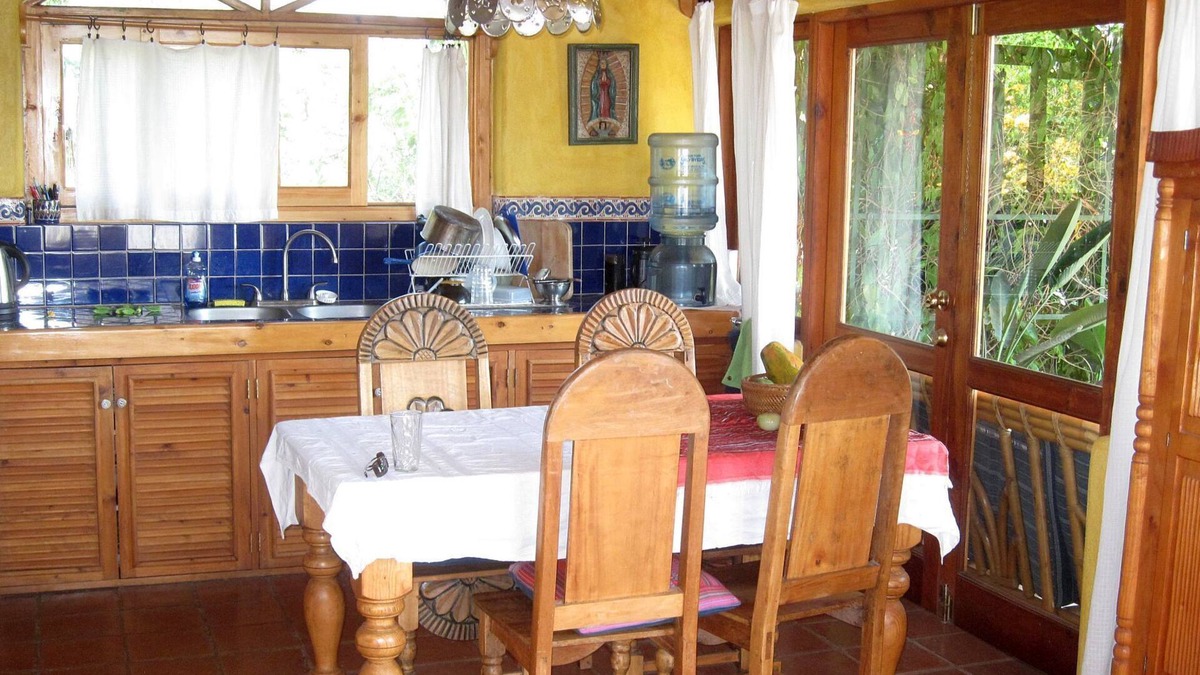 Santa Cruz La Laguna House | Beautiful Santa Cruz 2-story Home - Spectacular Lake & Mtn Views & Large Garden