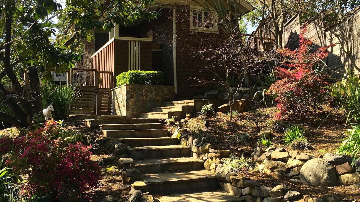 San Anselmo House | Beautiful San Anselmo cottage