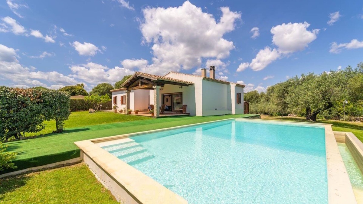 Loiri Porto San Paolo House | Beautiful Sardinian vacation home on the sunny island of Sardinia