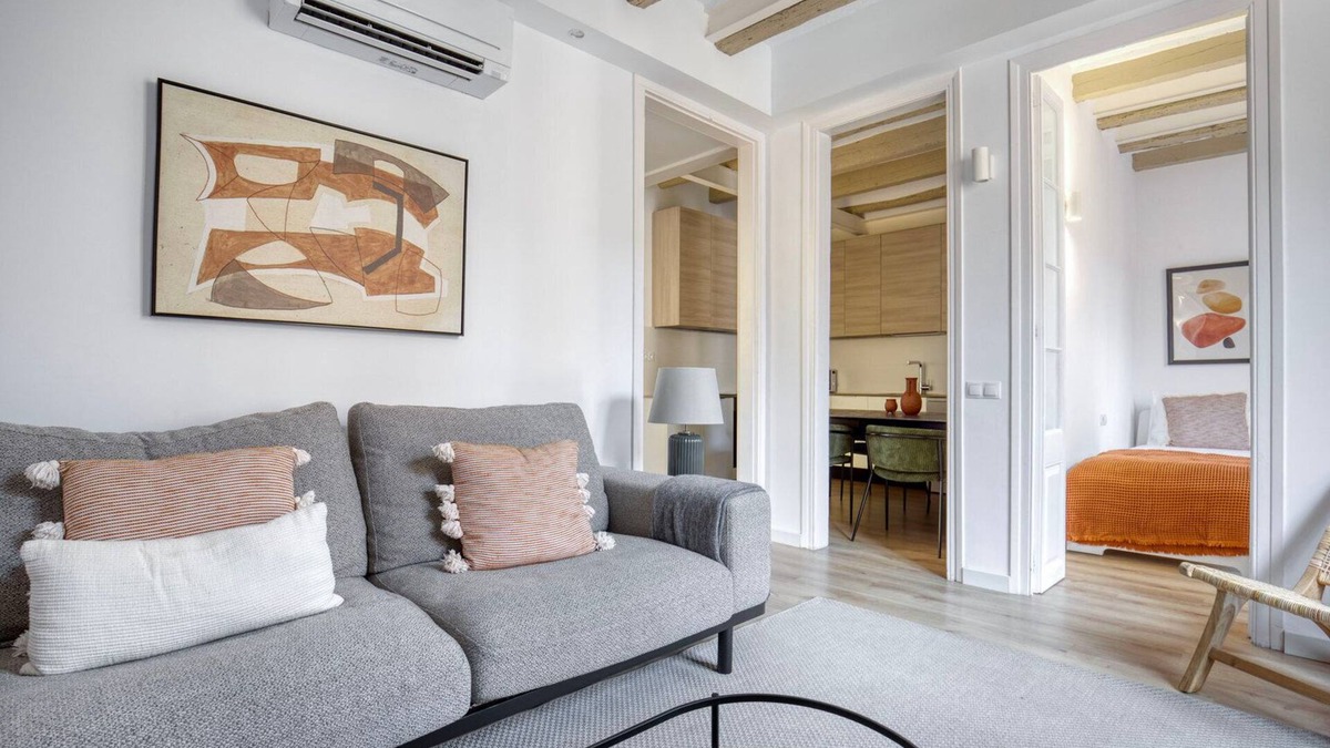 Sarria Apartment | Beautiful Sarrià 3BR, nr Old Town, by Blueground