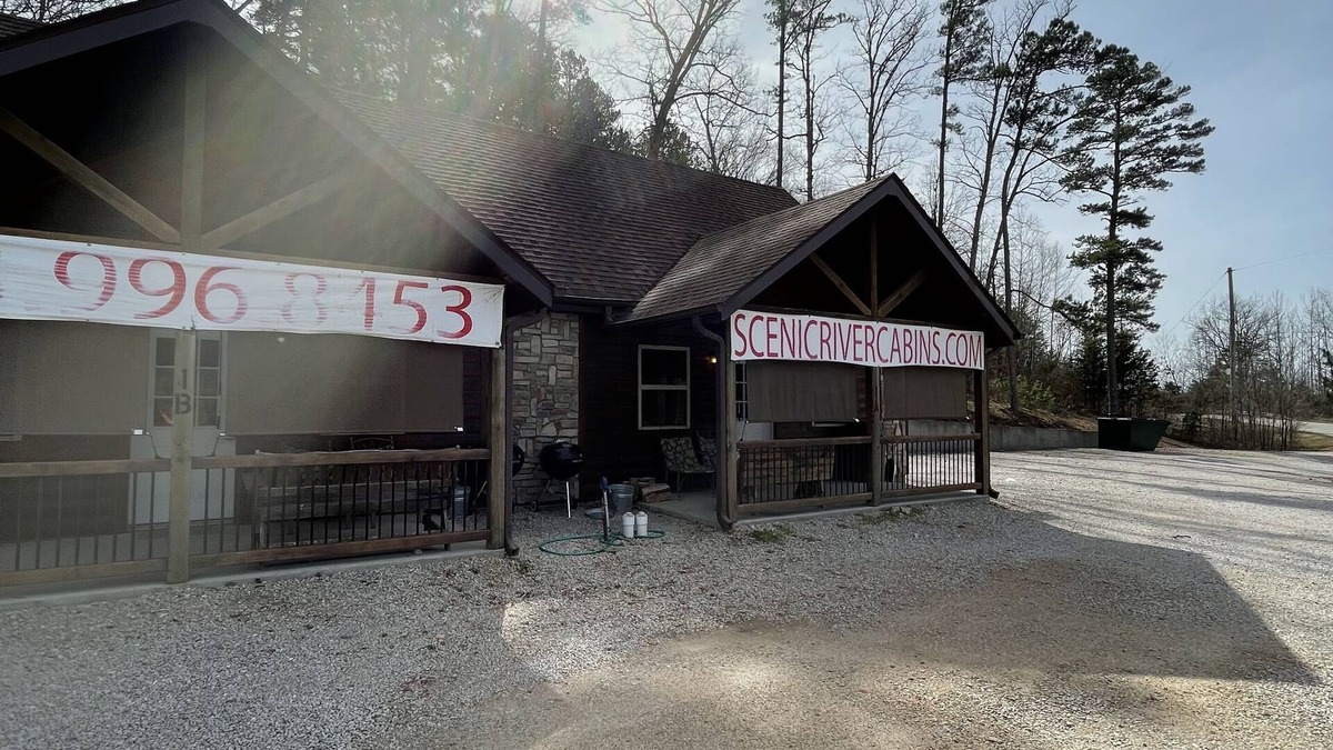 Van Buren Cabin | Beautiful Scenic River Cabin just 1/2 mile from Current River!