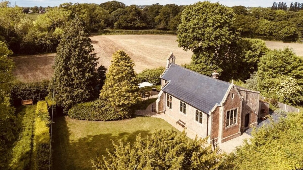 Irstead House | Beautiful School House In Norfolk