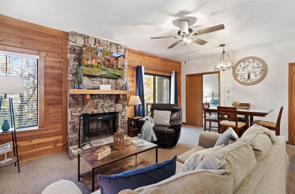 Seven Springs Apartment | Beautiful Seven Springs- 2 Bed, 2 Bath Condo