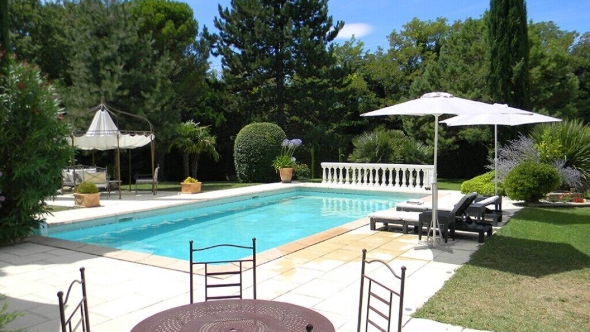 Allan House | Beautiful single-storey villa, 10x5 pool, ideal for family vacations