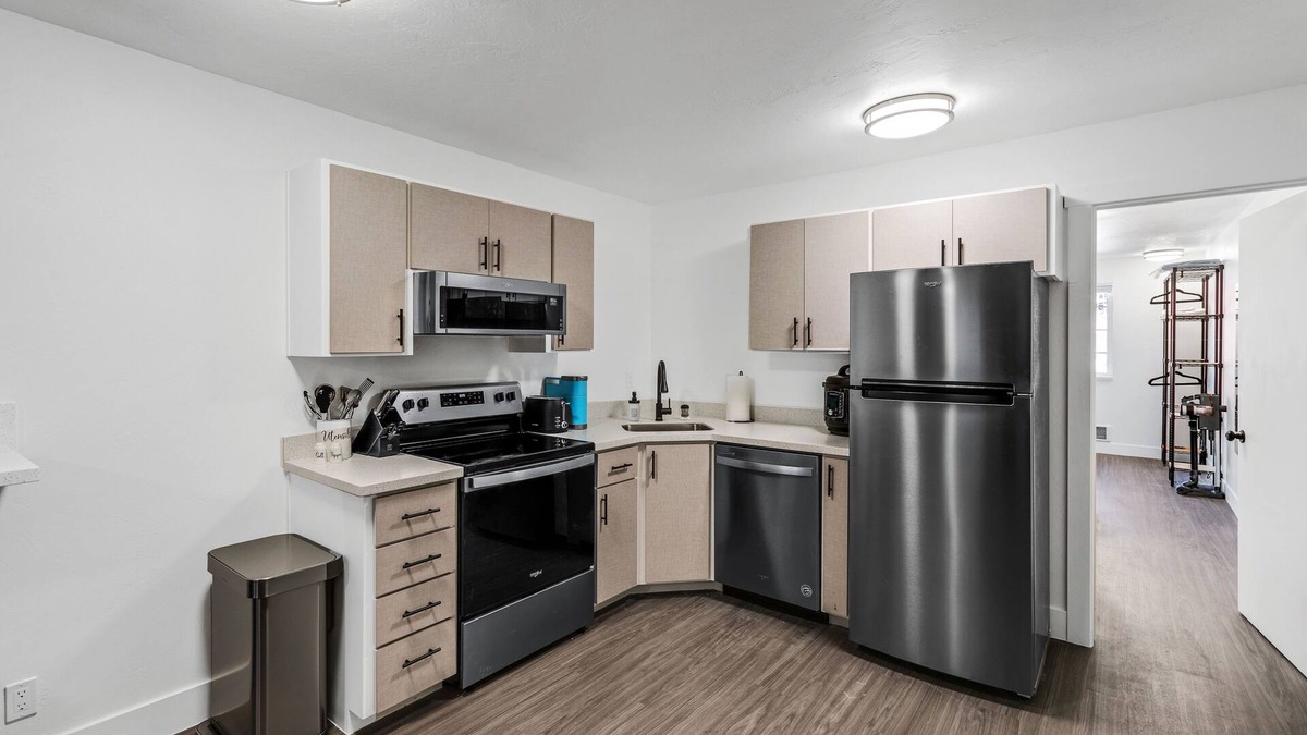 Beaver Condo | Beautiful Ski-in/Ski-out Condo Located On The Eagle Point Resort! by RedAwning