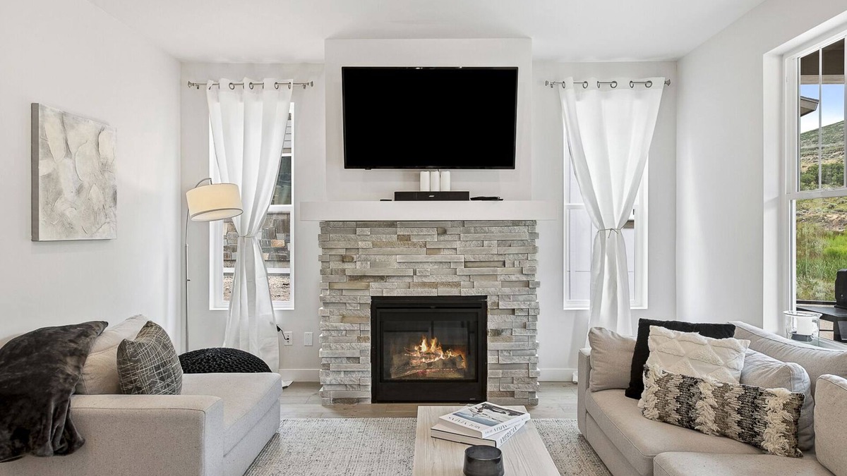 Deer Mountain House | Beautiful Ski/Summer House - Next to New Deer Valley East!