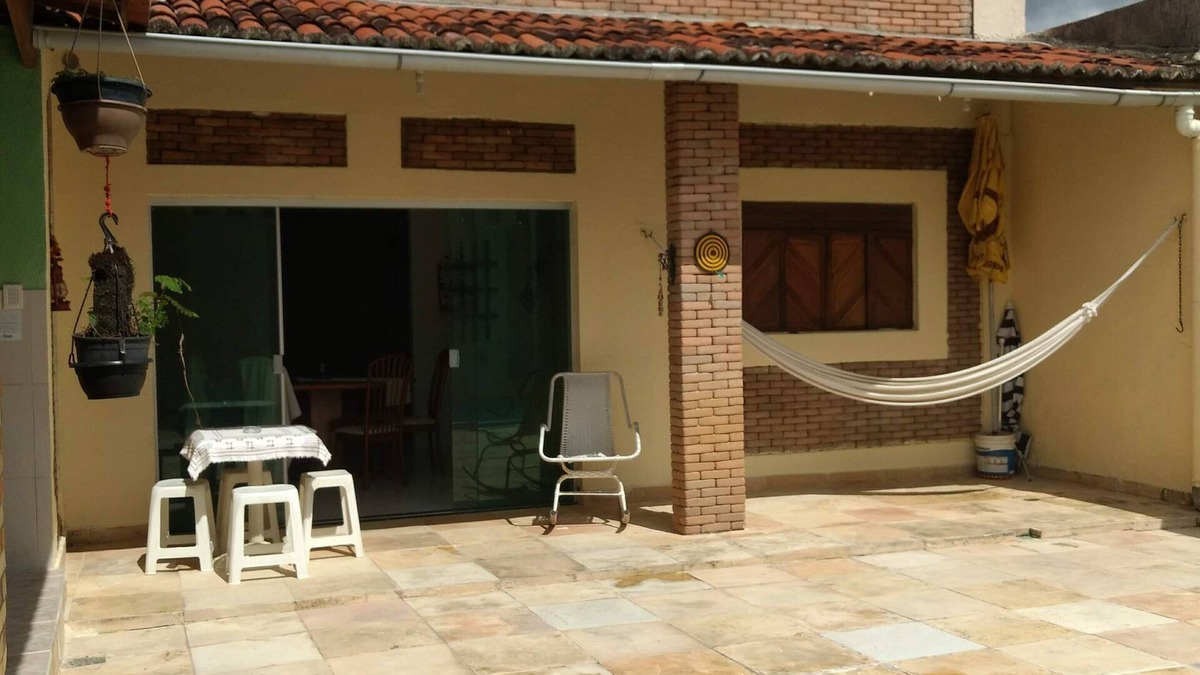 Emaus House | BEAUTIFUL SOBRADO WITH POOL FOR UP TO 10 GUESTS.