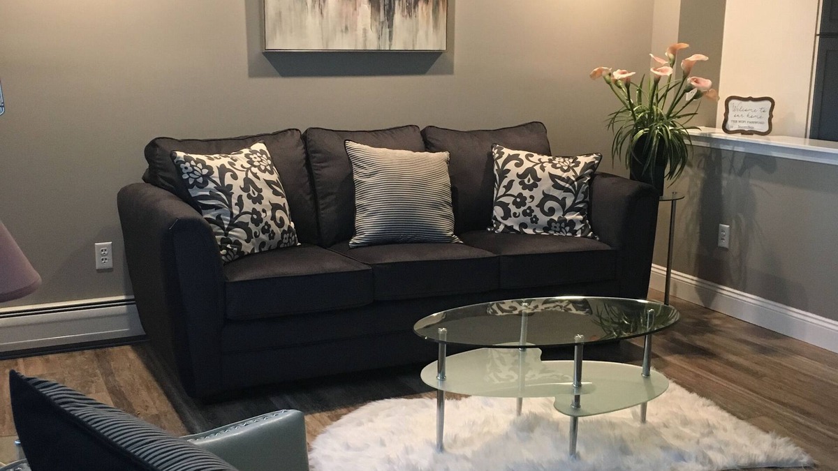 South Hill Apartment | Beautiful space near hiking, wineries, Ithaca Commons, Cornell and IC!