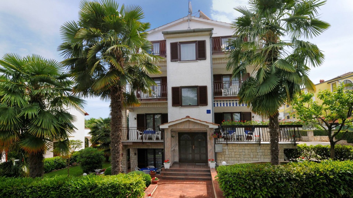 Spadici Apartment | Beautiful spacious apartment (No. 5) with 2 bedrooms 300m from the beach
