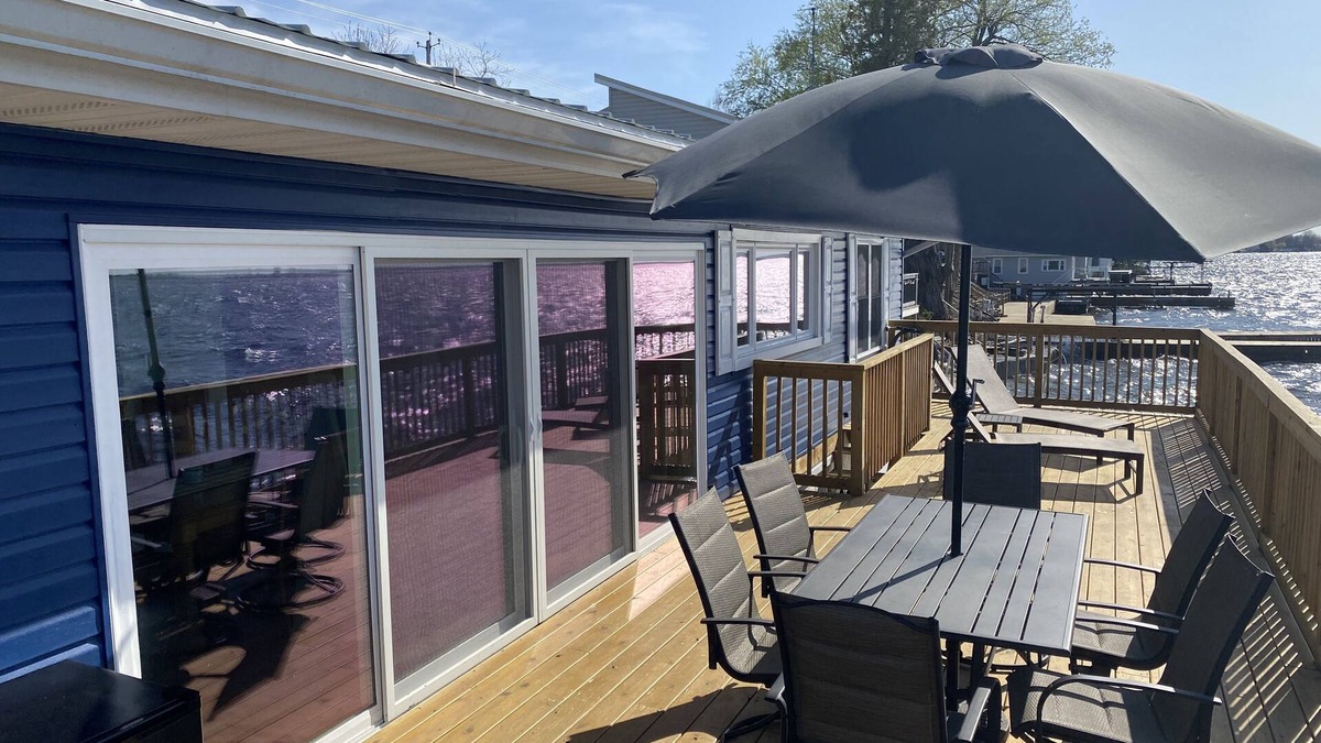 Dexter House | Beautiful! Spacious Pillar Point Lake House