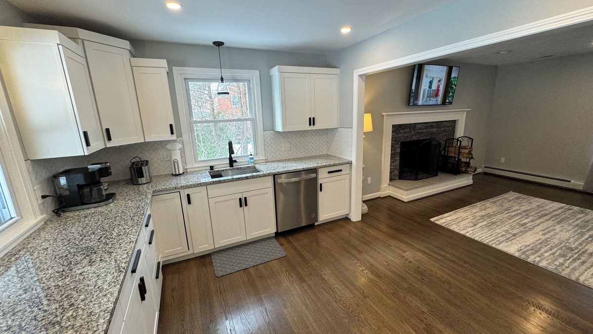 New Britain House | Beautiful Spacious Home Central Connecticut