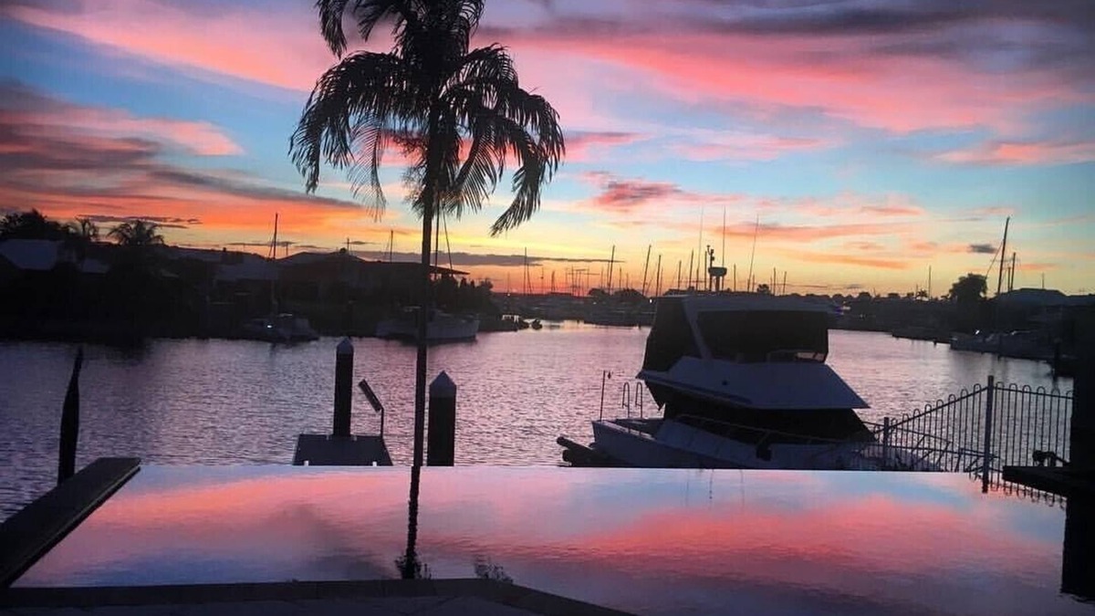 Cullen Bay House | Beautiful spacious waterfront home right on the Cullen Bay Marina!