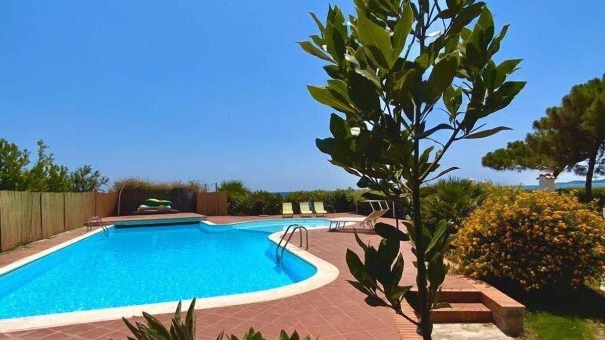 Sarroch Villa | Beautiful Split Villa, Right On The Beach With Swimming Pool And Tennis Court!