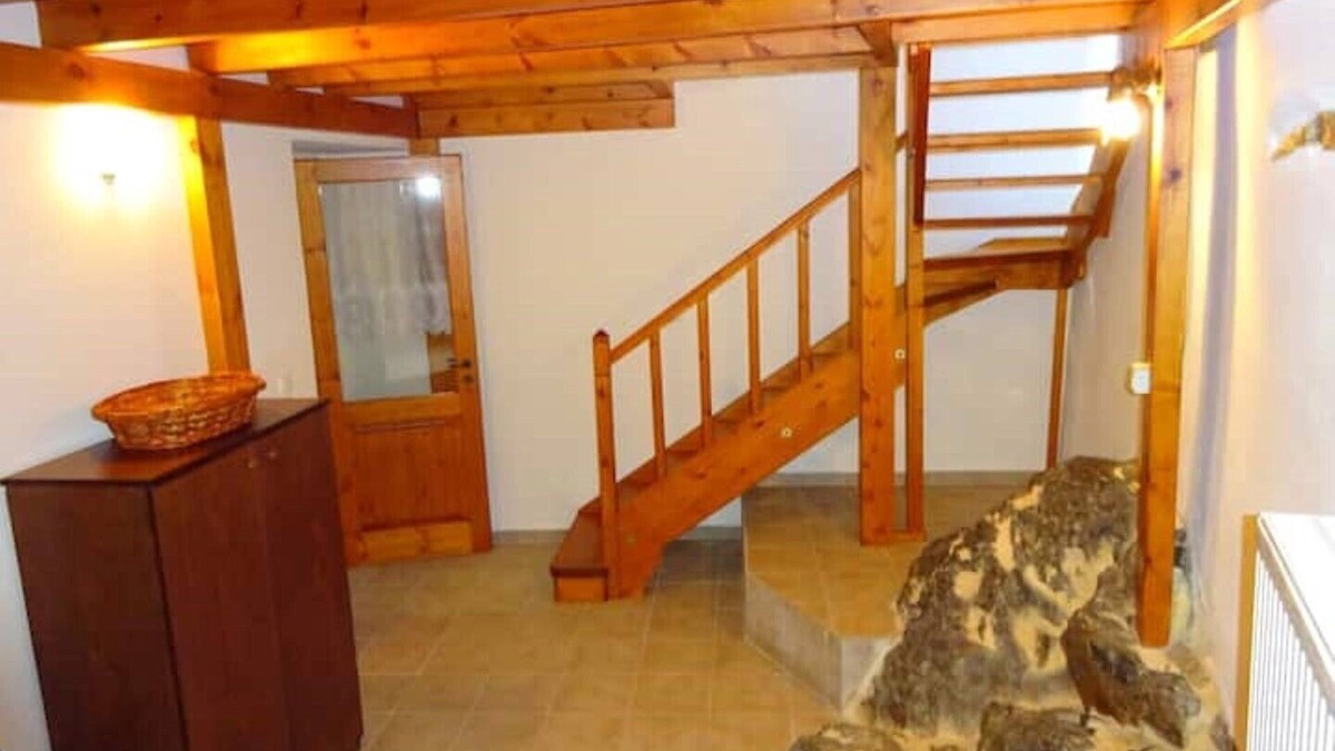 Kastamonitsa House | Beautiful Stone Mansion