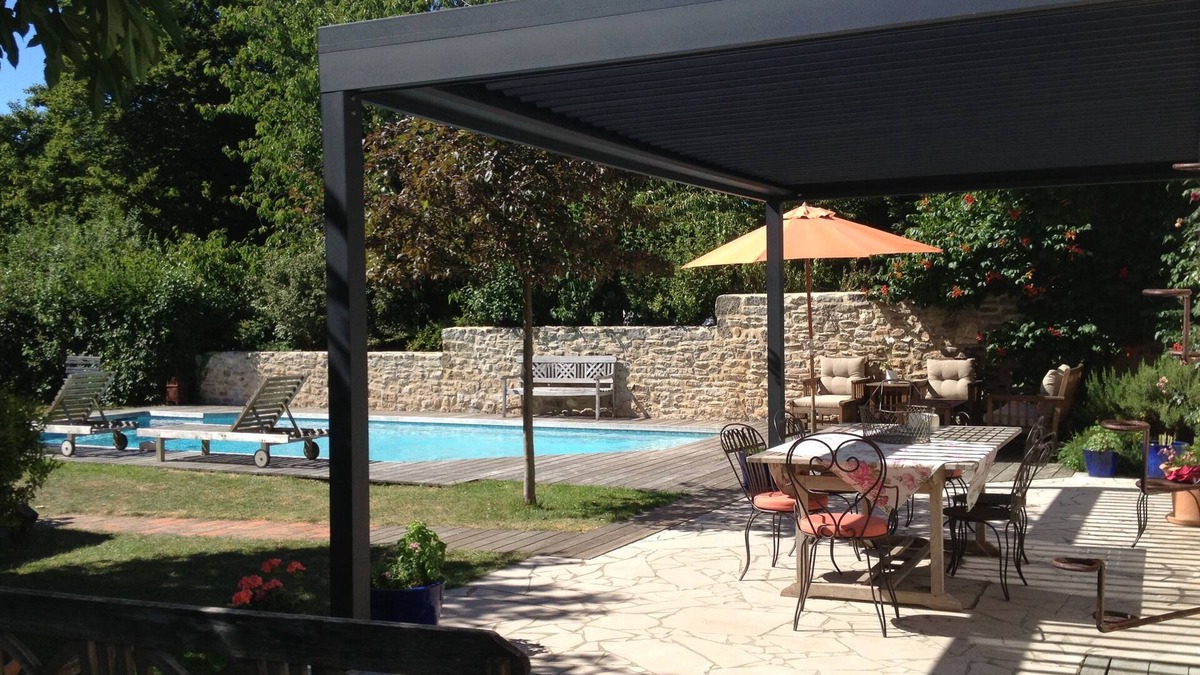Tossiat House | Beautiful stone house with pool.