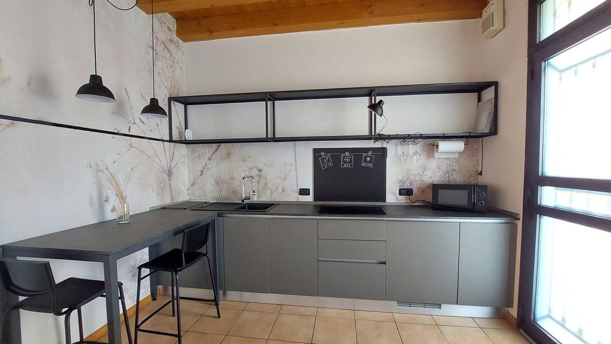 Vicenza Apartment | Beautiful studio apartment with garden near city center and exhibition district