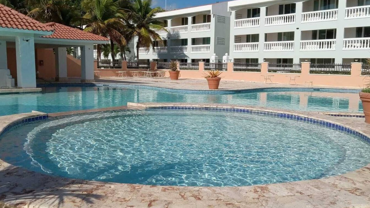 Isabela Villa | Beautiful Studio in front of the Beach with Pool!