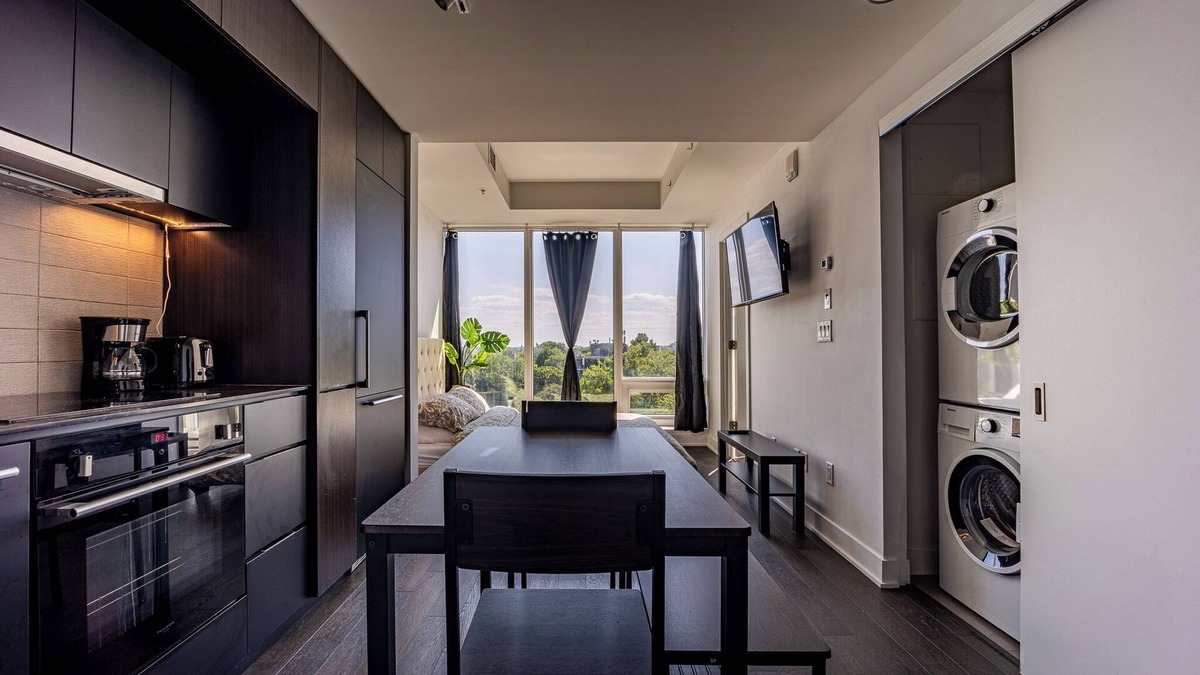 Southwest Condo | Beautiful studio in the heart of downtown