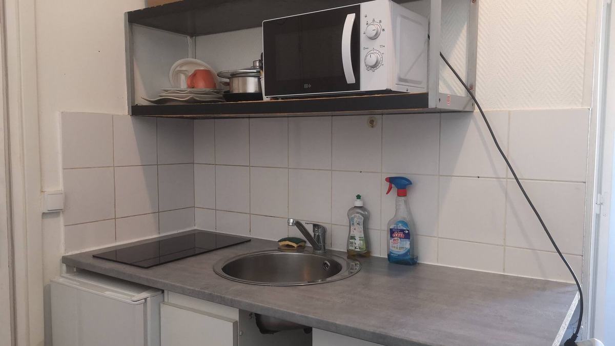 Quartier de la Goutte-d'Or Apartment | Beautiful Studio near Sacré Coeur
