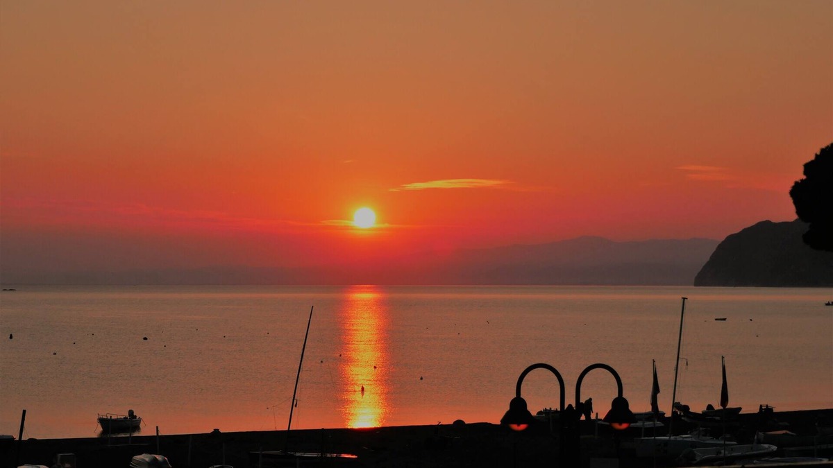 Marina di Patti Apartment | Beautiful suite in Villa Chelia on the Gulf of Patti
