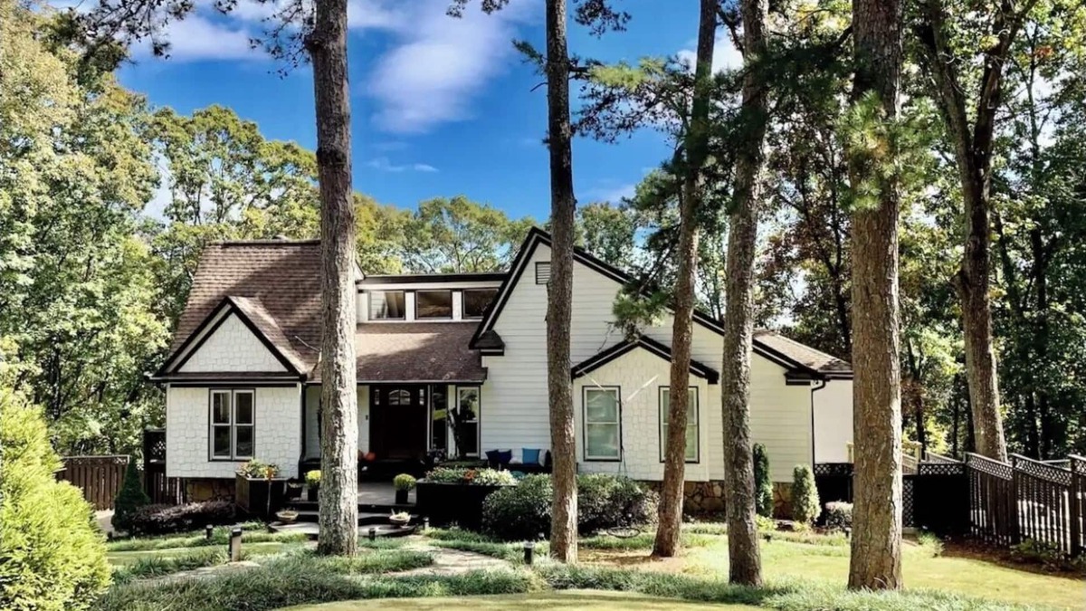 Marietta House | Beautiful suite with separate entrance