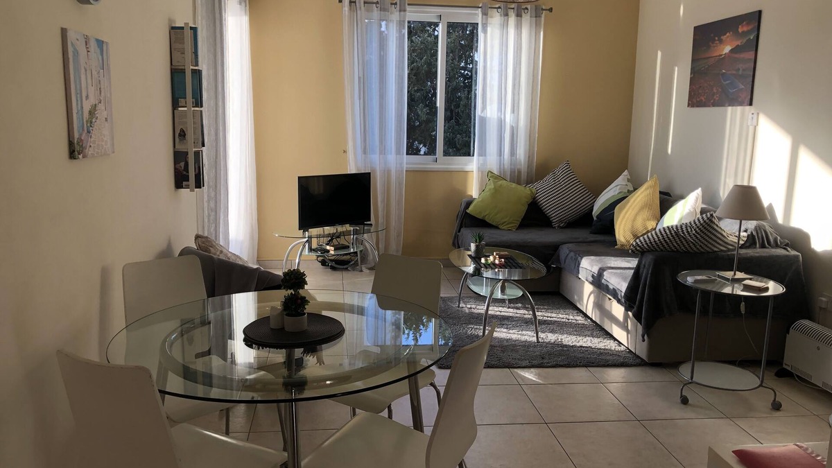 Universal Apartment | Beautiful sunny Apartment with wifi & UK TV on Stunning Complex