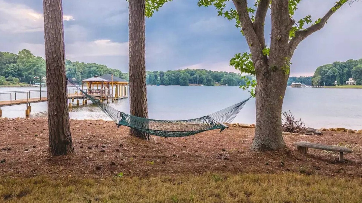 Mayhew House | Beautiful sunsets, great water views!nn