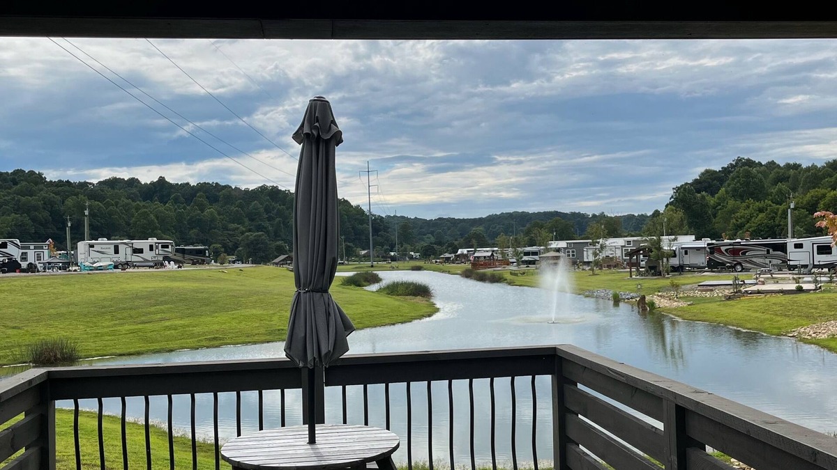 Morganton House | Beautiful Tiny Home near downtown Blue Ridge