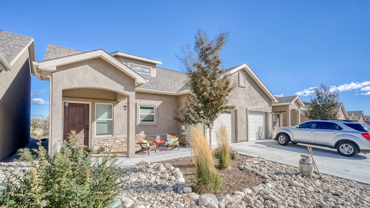 Poncha Springs House | Beautiful Town Home in Poncha Springs- minutes to Monarch Mountain