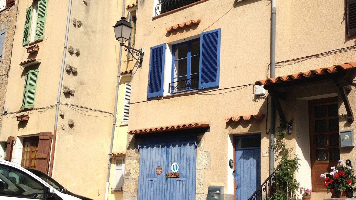 Bargemon House | Beautiful town house with shared (municipal) pool