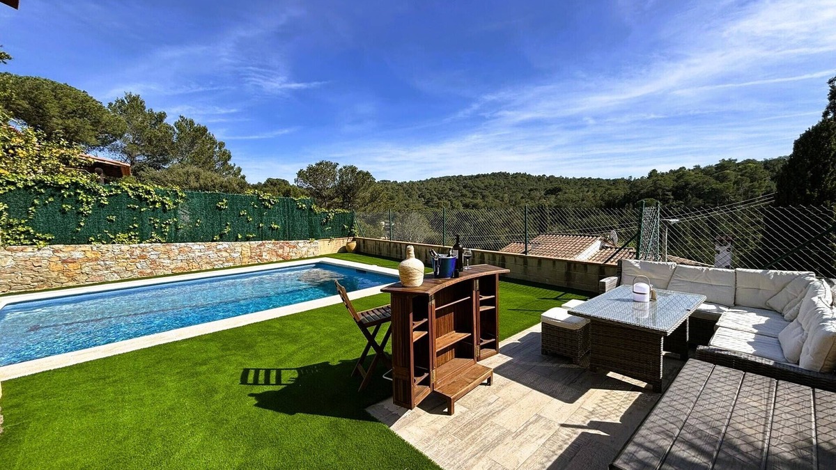 Begur Villa | Beautiful town with private pool