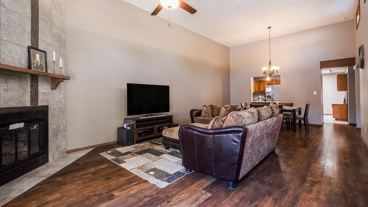 Northeast Heights House | Beautiful Townhome in NE Albuquerque