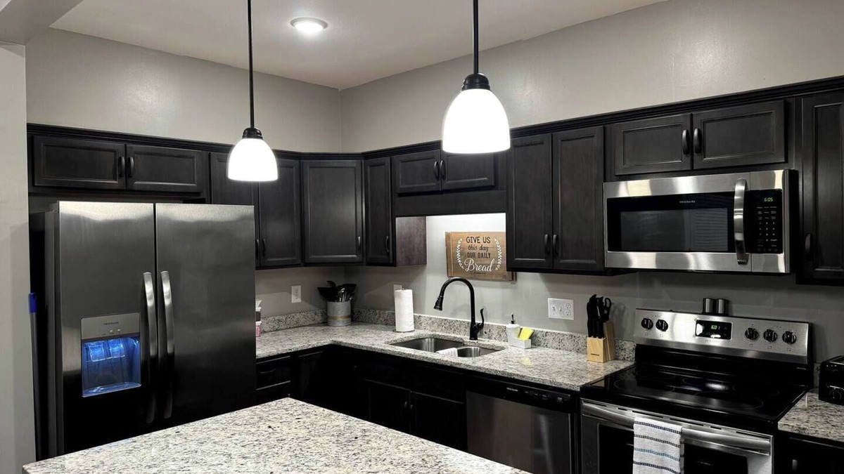 Clarksville House | Beautiful Townhome with Pool