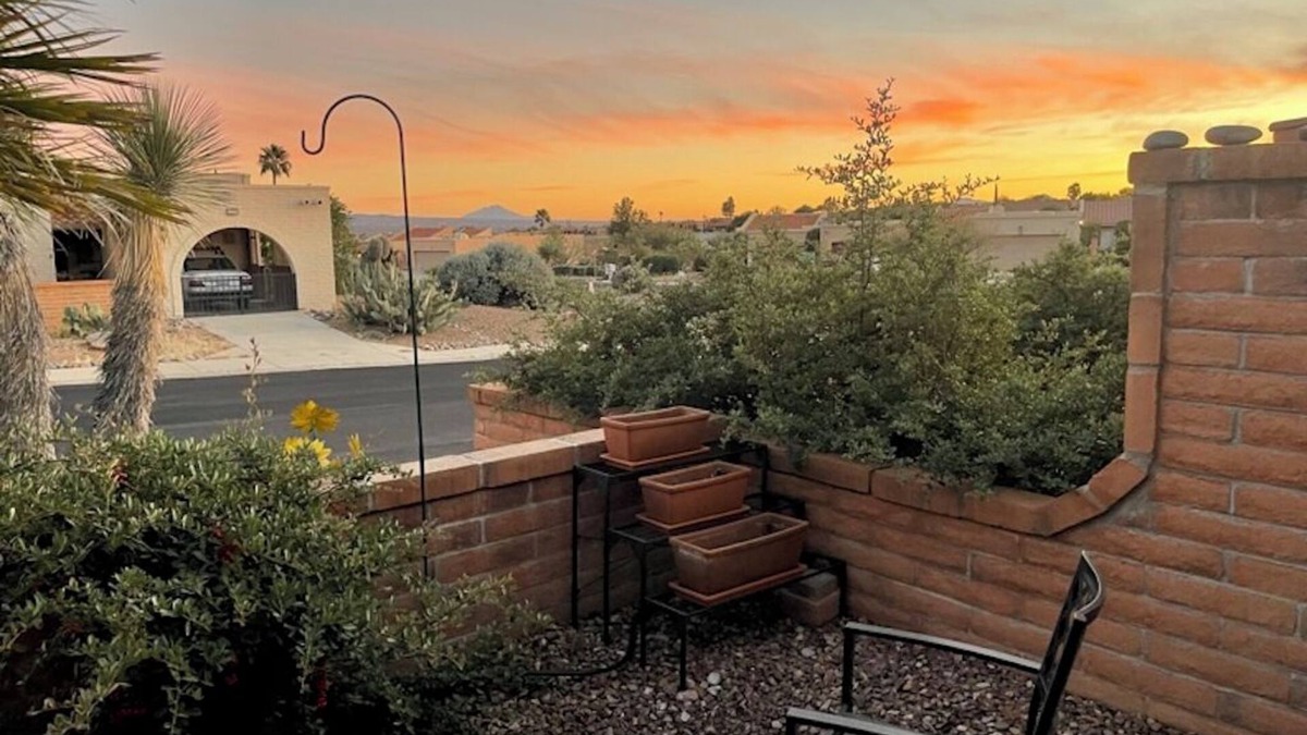 Green Valley House | Beautiful townhouse in a quiet neighborhood.