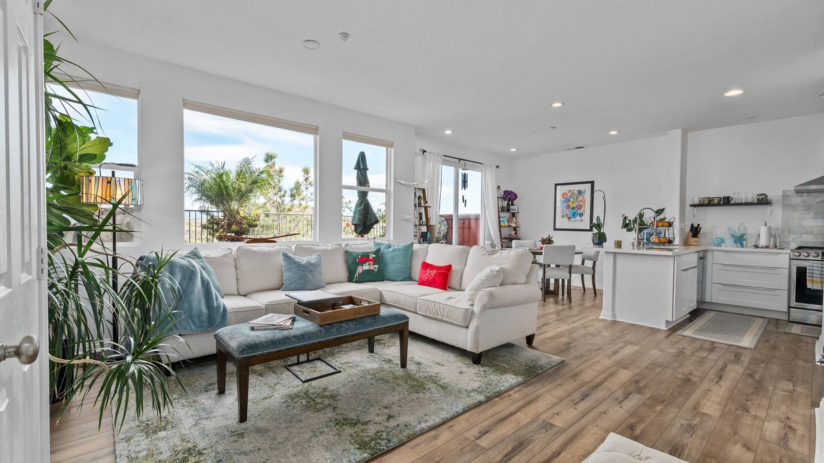 Calavera Hills House | Beautiful townhouse in Carlsbad less then 10 min away from the beach