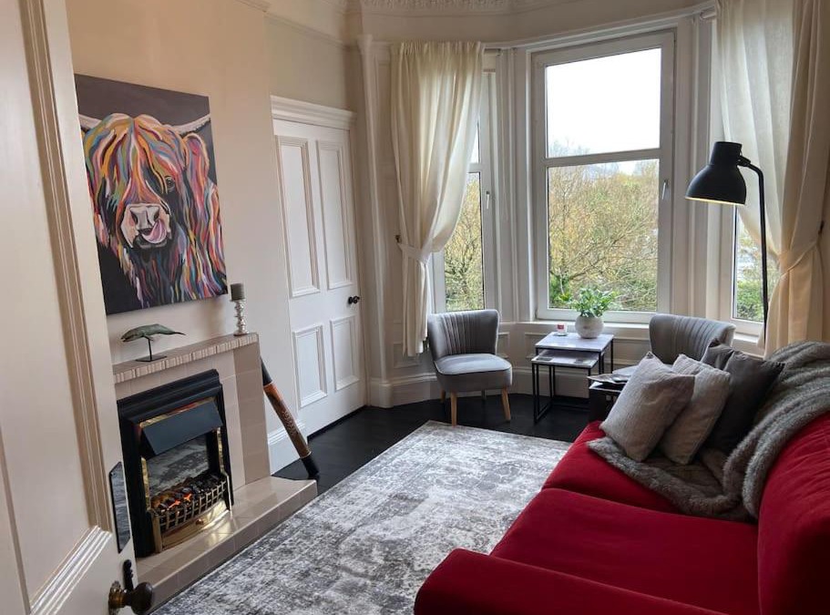 Largs Apartment | Beautiful traditional flat in the center of Largs.