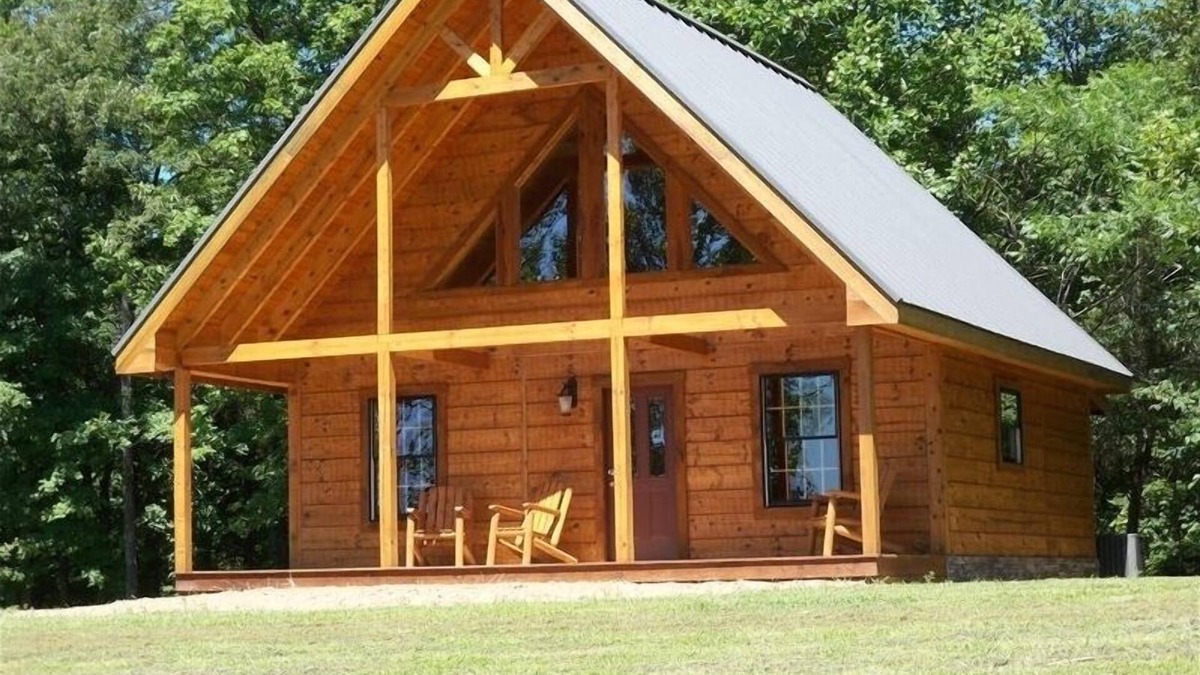 French Lick Cabin | Beautiful Turkey Hill Log Cabin Located on 20 Acres of Hilltop Property