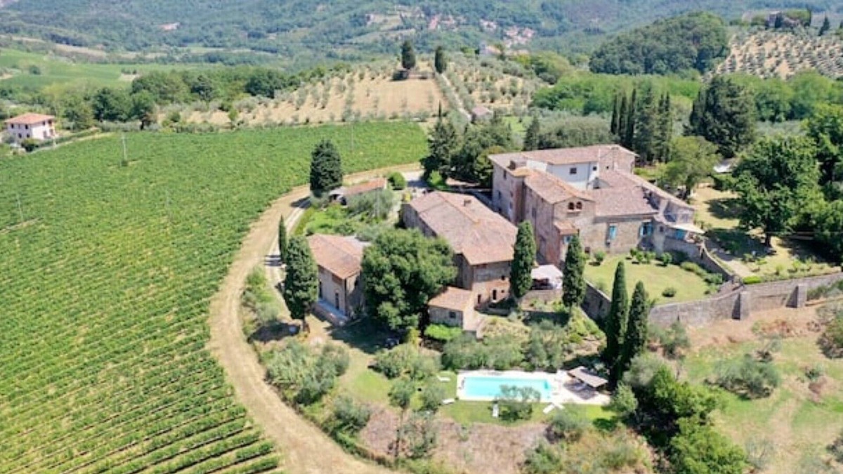 San Casciano in Val di Pesa Villa | Beautiful Tuscan home between Florence & Siena