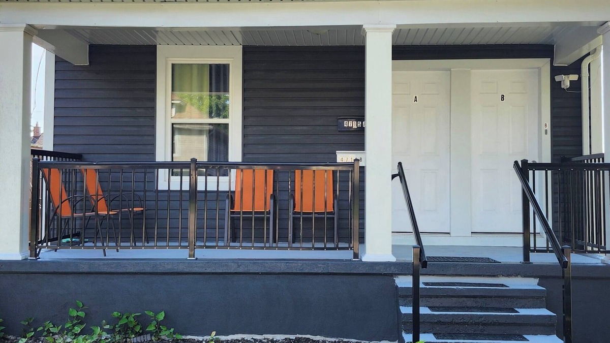 Niagara Falls Apartment | Beautiful two bedroom apartment five minutes from Niagara Falls