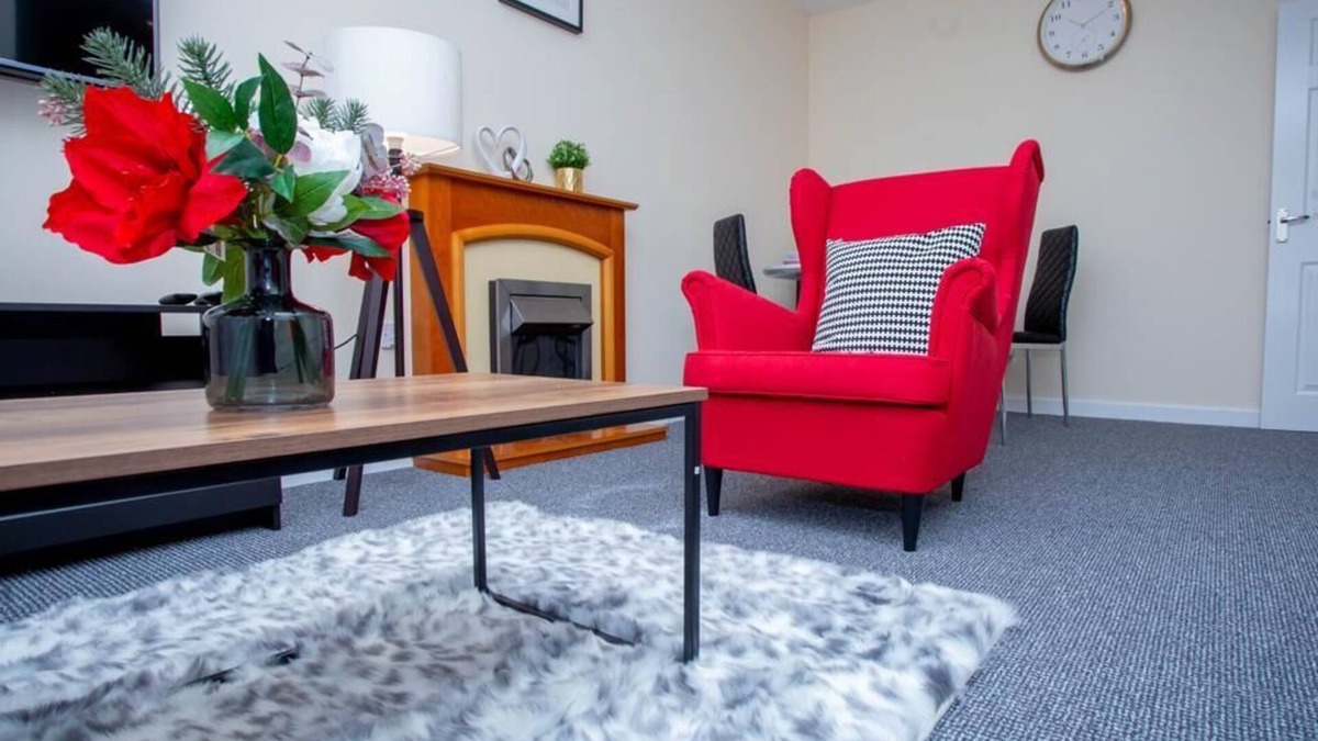 Moulton Apartment | Beautiful two bedrooms ensuite apartment