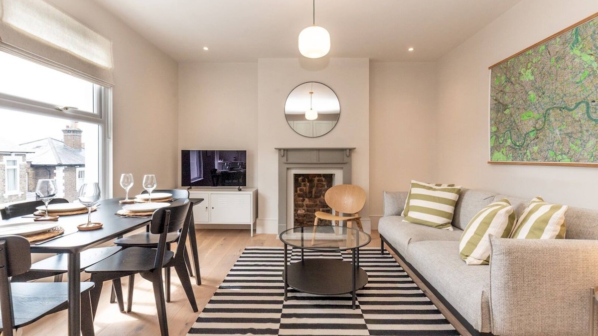 North Richmond Apartment | Beautiful & Unique 2BR - Richmond, near Transport | Pass The Keys