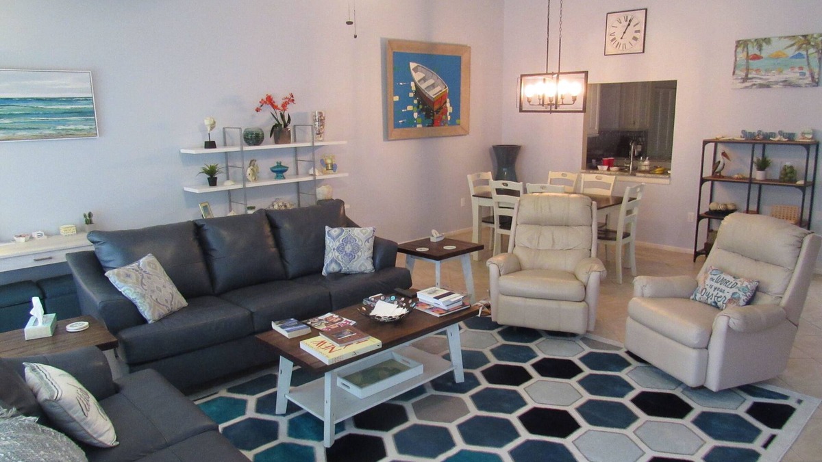 Palmer Ranch Condo | BEAUTIFUL UPDATED CONDO CLOSE TO SIESTA KEY BEACH