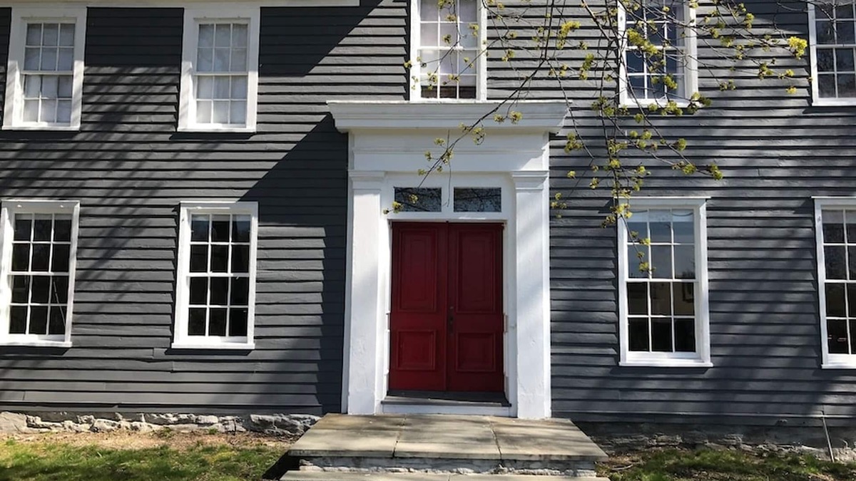Hollowville House | Beautiful Upstate New York Farmhouse for up to 7 Guests