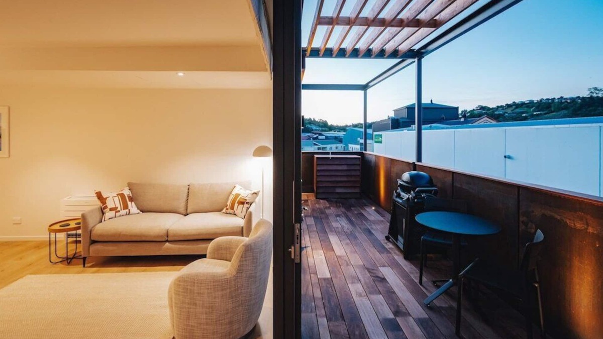 Nelson South Apartment | Beautiful Urban Apartment 4