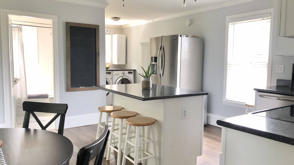 Manchester Apartment | Beautiful Urban Oasis Close to Downtown Manchester