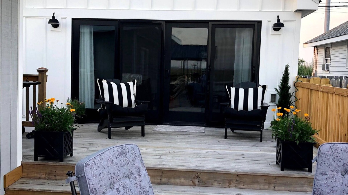 Goshen House | Beautiful Stone Harbor bay marshland views and stunning sunsets. Close to beach