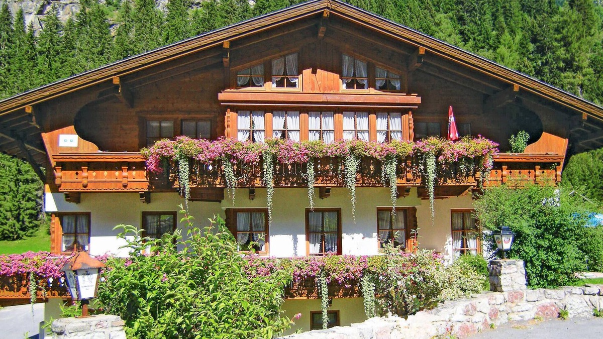 Sankt Leonhard im Pitztal Apartment | Beautiful vacation apartments (ATI303 + ATI310) in alpine location in Pitztal.
